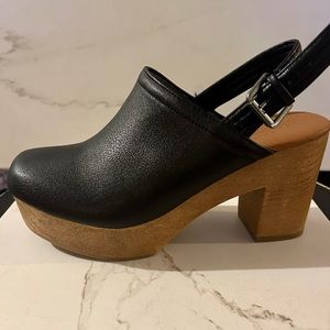 Universal Thread Target women’s Watson platform clog